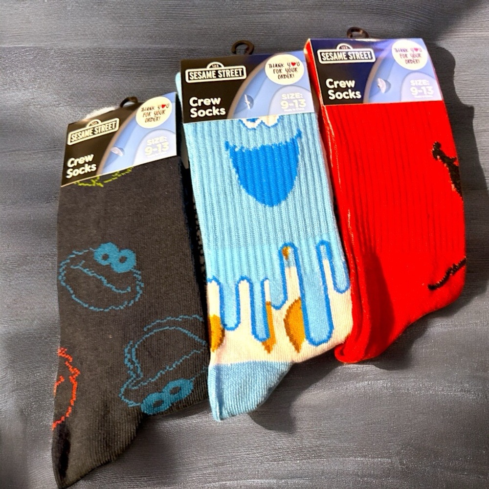 Sesame Street Crew Socks set - Red, Blue, Gray sz9-13 men’s